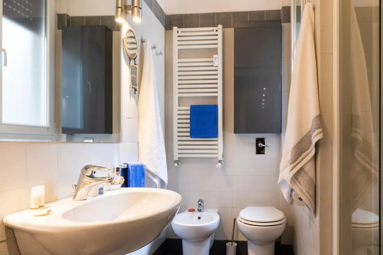 Dimora Certosa - Milano Apartment 0*, Milan